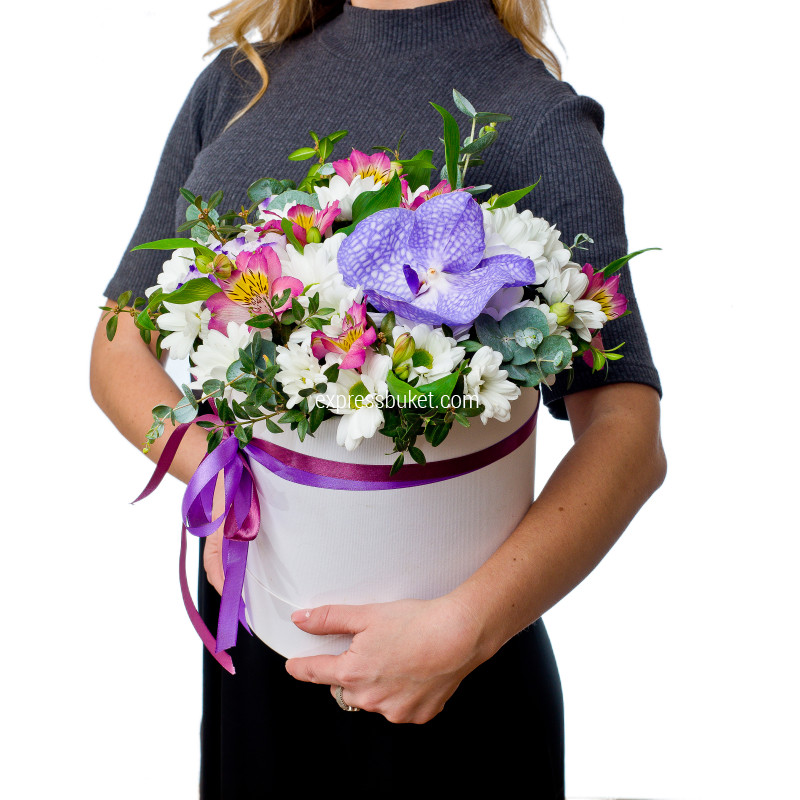 Лунный цвет